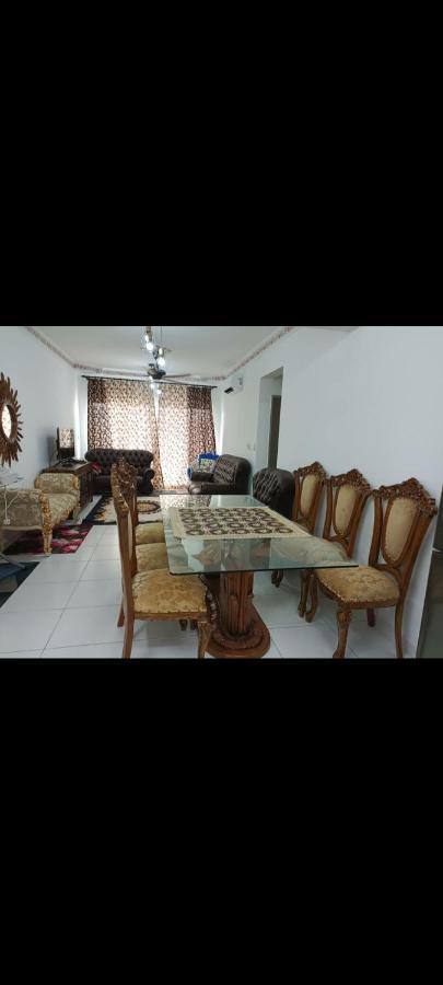 Axis D'zara Homestay Pangsapuri *